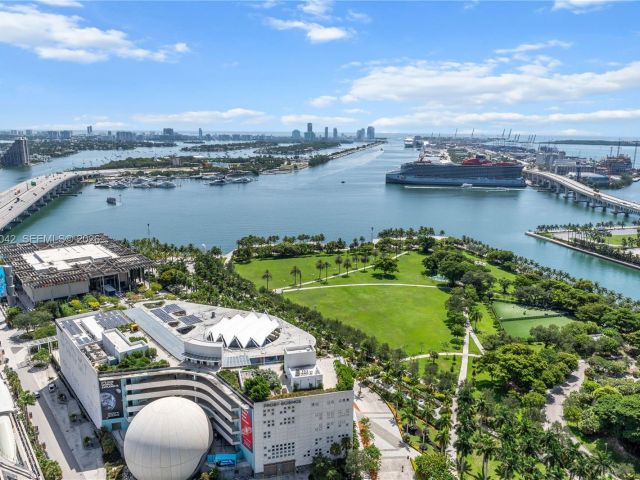 Apartment for rent  Unit #3404 - photo 7483770