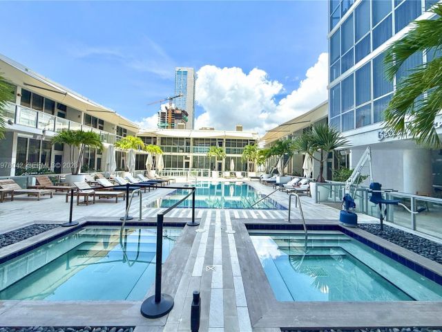 Apartment for rent  Unit #3404 - photo 7483774