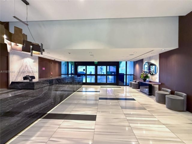 Apartment for rent  Unit #3404 - photo 7483778