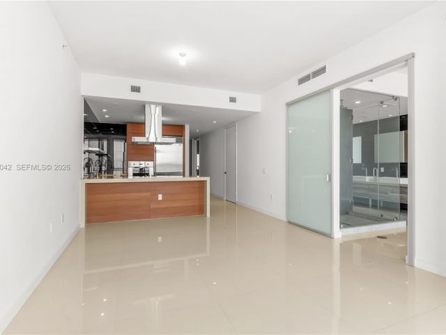 Apartment for rent  Unit #3404 - photo 7483784