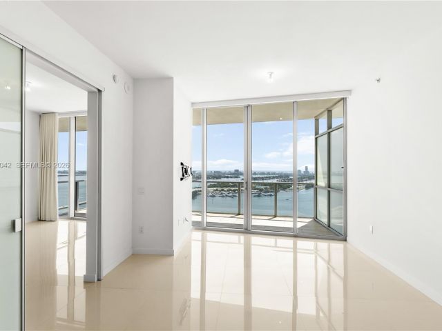 Apartment for rent  Unit #3404 - photo 7483787