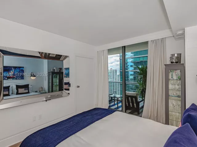 3-bedroom condo for sale in Miami - 801 S Miami Ave 4508 - MondialRealty