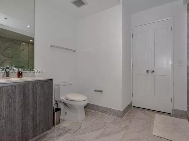 3-bedroom condo for sale in Miami - 801 S Miami Ave 4508 - MondialRealty
