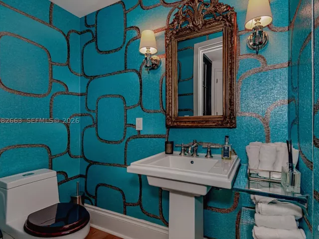 3-bedroom condo for sale in Miami - 801 S Miami Ave 4508 - MondialRealty