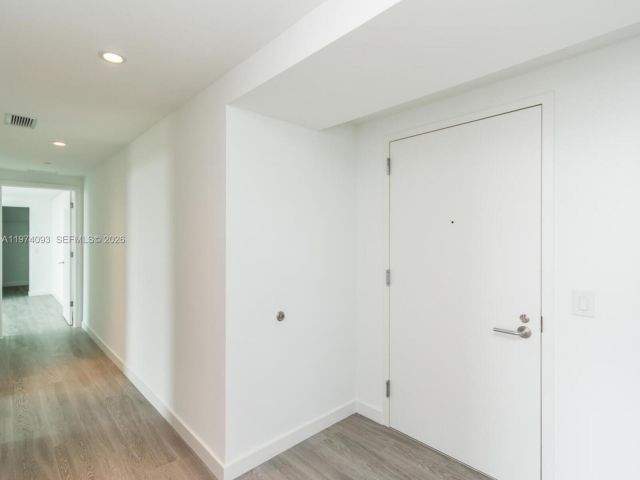 Apartment for rent  Unit #2108 - photo 7494233