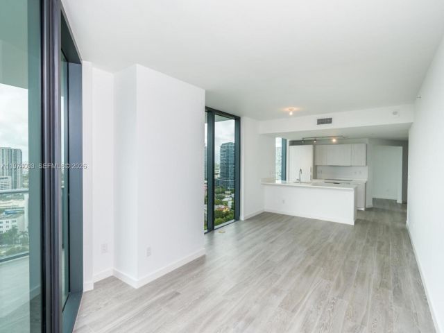 Apartment for rent  Unit #2108 - photo 7494237