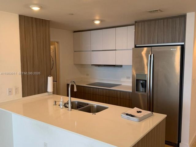 Apartment for rent  Unit #902 - photo 7490402