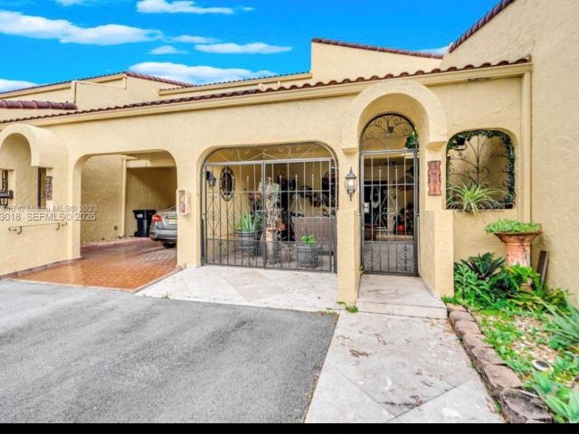 Home for rent at 3994 Estepona Ave 4-D-7 - photo 7484972