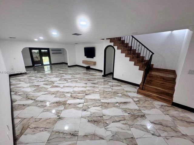 Home for rent at 3994 Estepona Ave 4-D-7 - photo 7484975