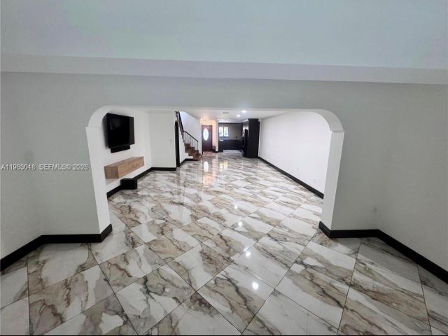 Home for rent at 3994 Estepona Ave 4-D-7 - photo 7484976