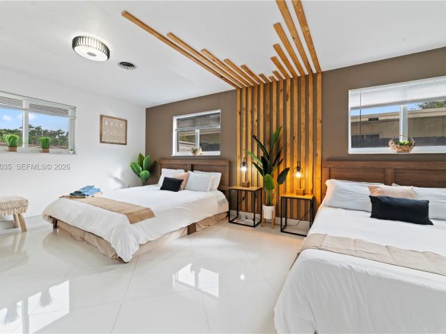 Home for sale at 19440 NE 18th Pl - photo 7520936