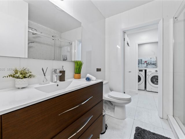 Home for sale at 19440 NE 18th Pl - photo 7520941