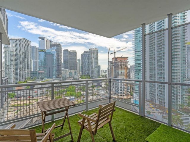 Apartment for sale  Unit #2412 - photo 7489413