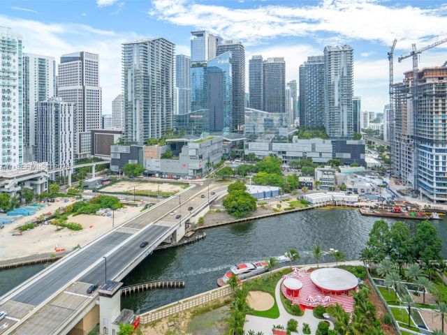 Apartment for sale  Unit #2412 - photo 7489416