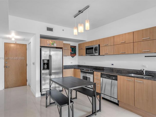 Apartment for sale  Unit #2412 - photo 7489418