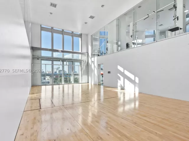 1-bedroom condo for sale in Miami - 350 S Miami Ave 2412 - MondialRealty