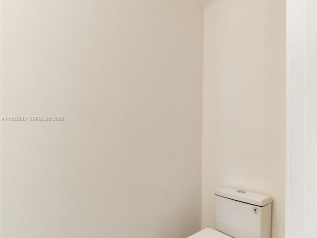 Home for rent at 10447 NW 66th St - photo 7531772