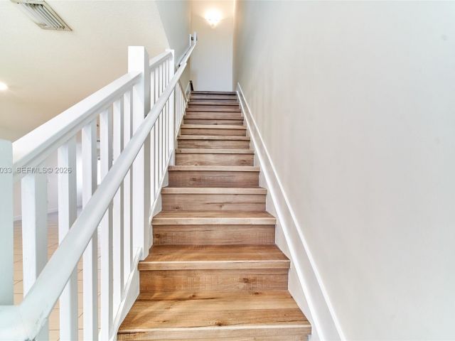 Home for rent at 10447 NW 66th St - photo 7531773