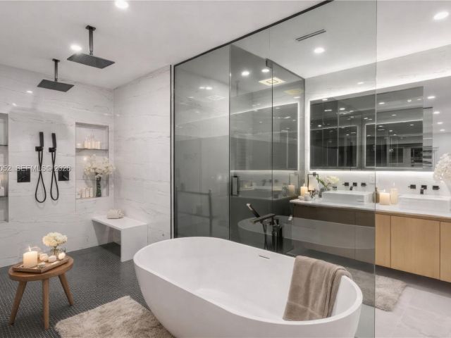 Home for sale at 1560 Cleveland Rd - photo 7467908