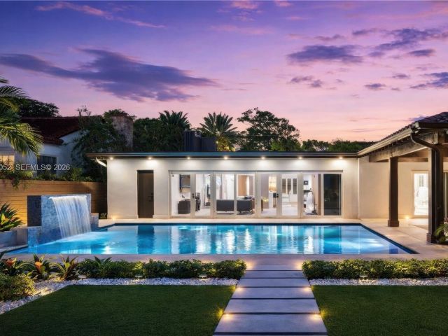 Home for sale at 1560 Cleveland Rd - photo 7467911