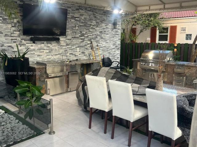 Home for rent at 1430 Polk St 1430 - photo 7472781