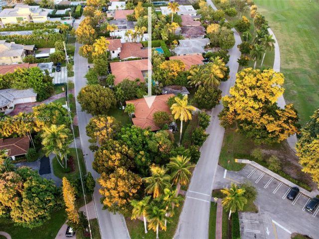 Home for rent at 1100 N Shore Dr 0 - photo 7468070