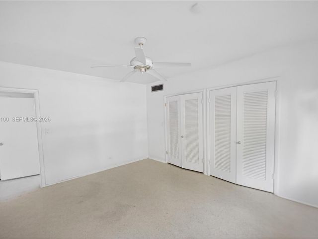 Home for rent at 1100 N Shore Dr 0 - photo 7468085