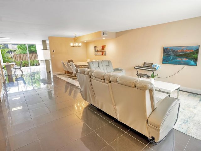 Home for rent at 2421 NE 10th St 153 - photo 7462010