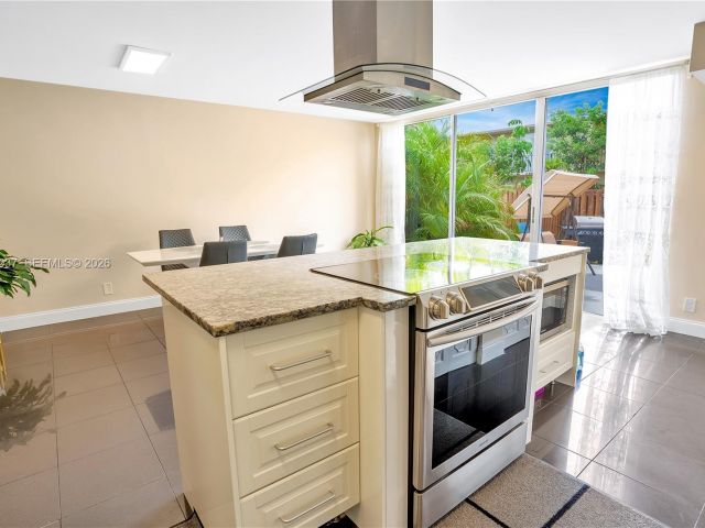 Home for rent at 2421 NE 10th St 153 - photo 7462018