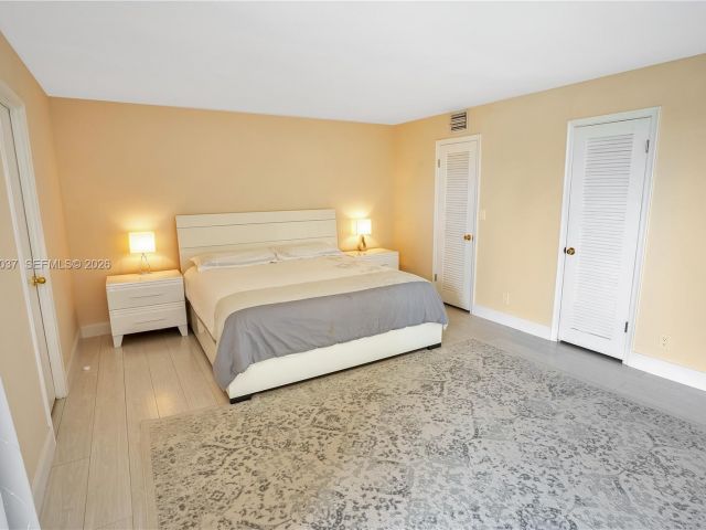 Home for rent at 2421 NE 10th St 153 - photo 7462023