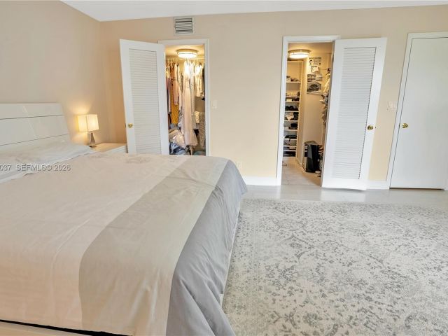 Home for rent at 2421 NE 10th St 153 - photo 7462025