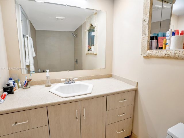 Home for rent at 2421 NE 10th St 153 - photo 7462026