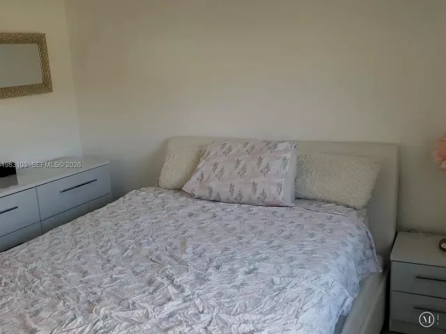 3-bedroom home for rent in Boca Raton - 412 NW 72nd St 0 - MondialRealty