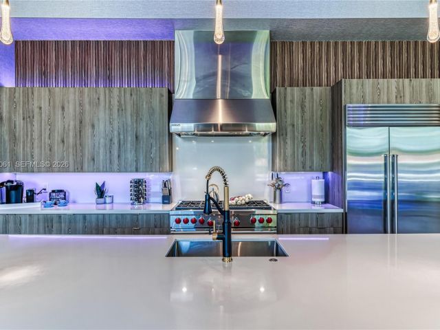 Home for rent at 2817 NE 35th St - photo 7482339