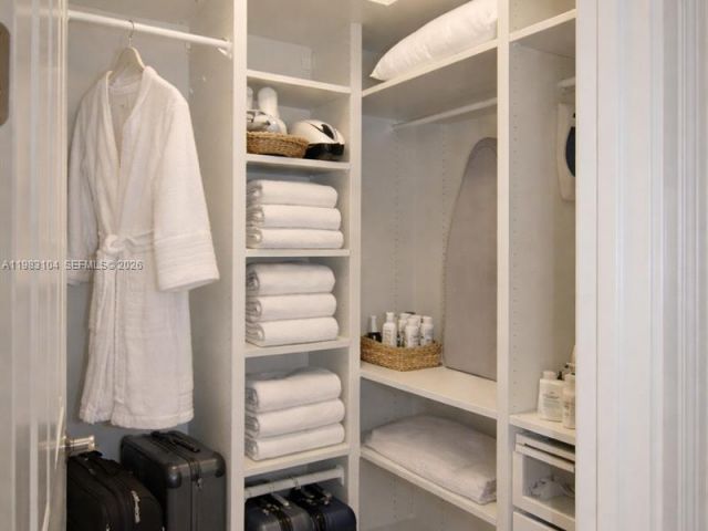 Home for sale at 16969 Pavilion Way - photo 7517563