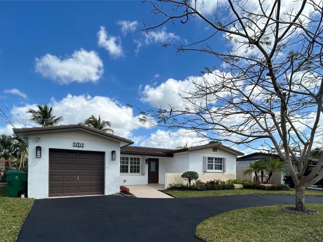 Home for rent at 5032 SW 94th Ave - photo 7487010