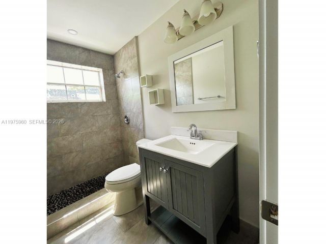 Home for rent at 5032 SW 94th Ave - photo 7487019