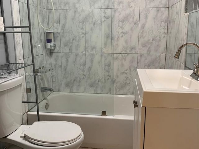 Home for rent at 2221 NW 196th Ter 2221 - photo 7479725