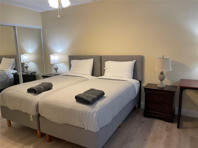 Home for rent at 2221 NW 196th Ter 2221 - photo 7479729