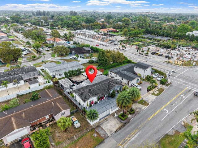 4-bedroom home for sale in Miami - 12721 SW 47th St - MondialRealty