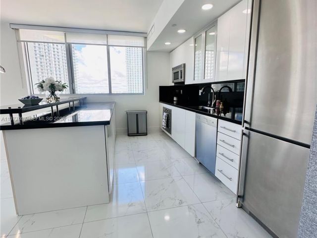 Apartment for rent  Unit #3105 - photo 7486811