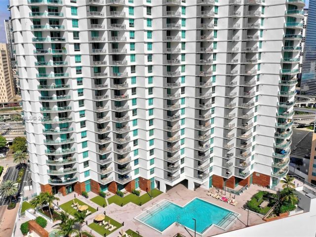 Apartment for rent  Unit #3608 - photo 7489381