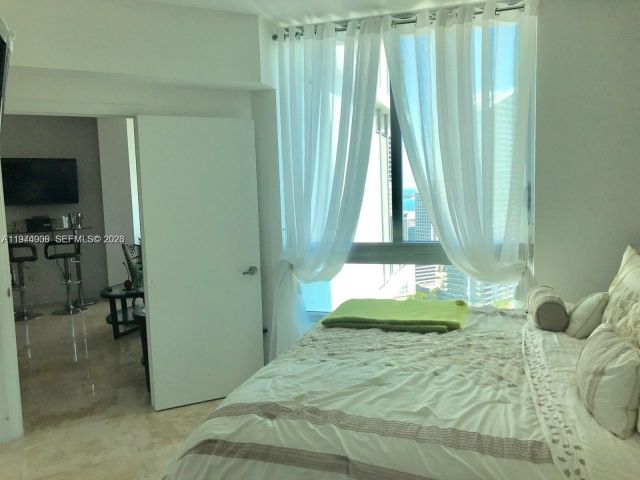 Apartment for rent  Unit #3608 - photo 7489387