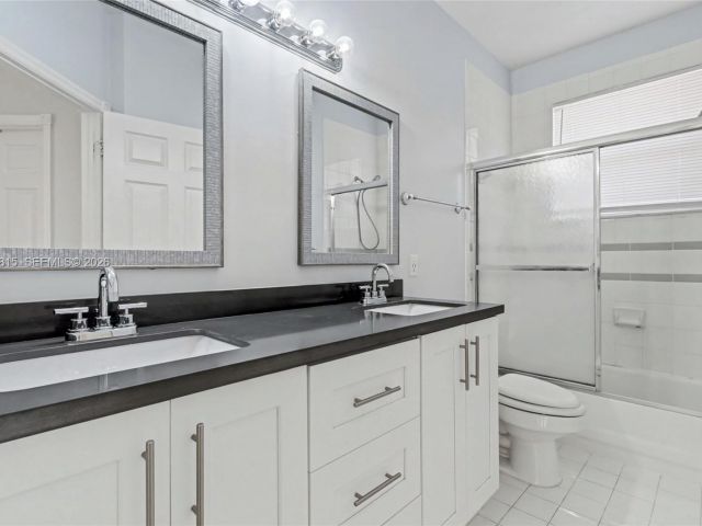 Home for rent at 1560 Seagrape Way - photo 7472812