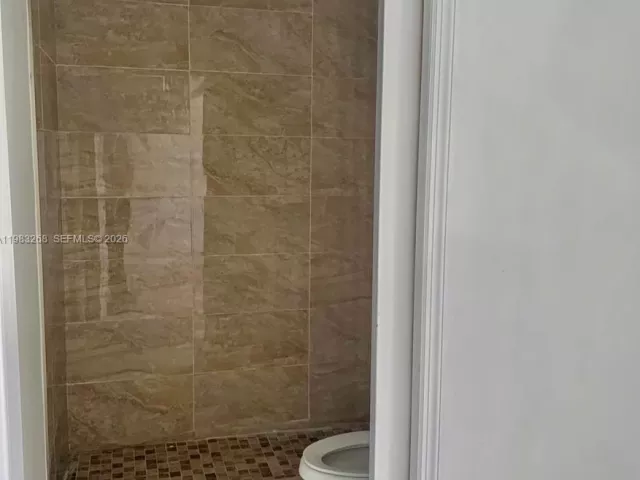 3-bedroom home for rent in Miami - 9798 SW 158th St - MondialRealty