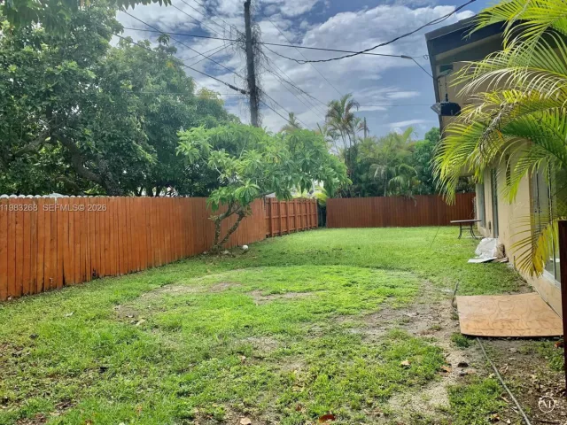 3-bedroom home for rent in Miami - 9798 SW 158th St - MondialRealty