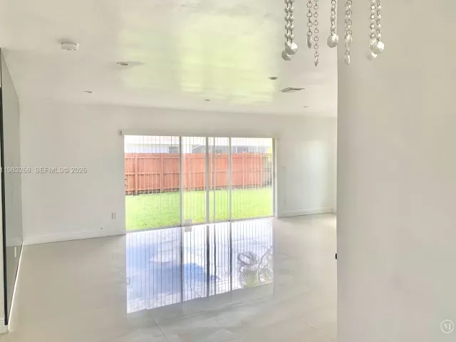 3-bedroom home for rent in Miami - 9798 SW 158th St - MondialRealty