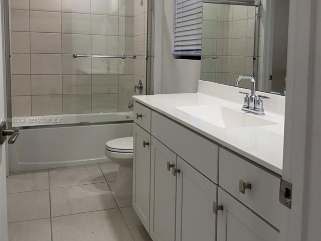 Home for rent at 200 SE 5th Ct 200 - photo 7486724