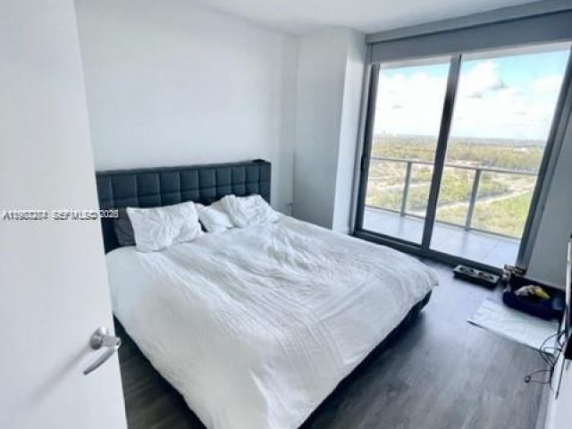 Apartment for sale  Unit #2702 - photo 7505205