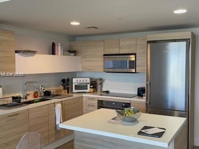 Apartment for sale  Unit #2702 - photo 7505206